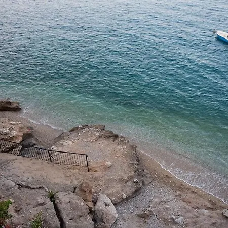 Rene's House * Ξηροπήγαδο