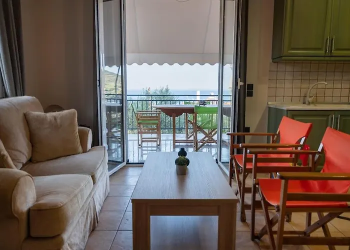 Rene's House Tatil Evi Xiropigado
